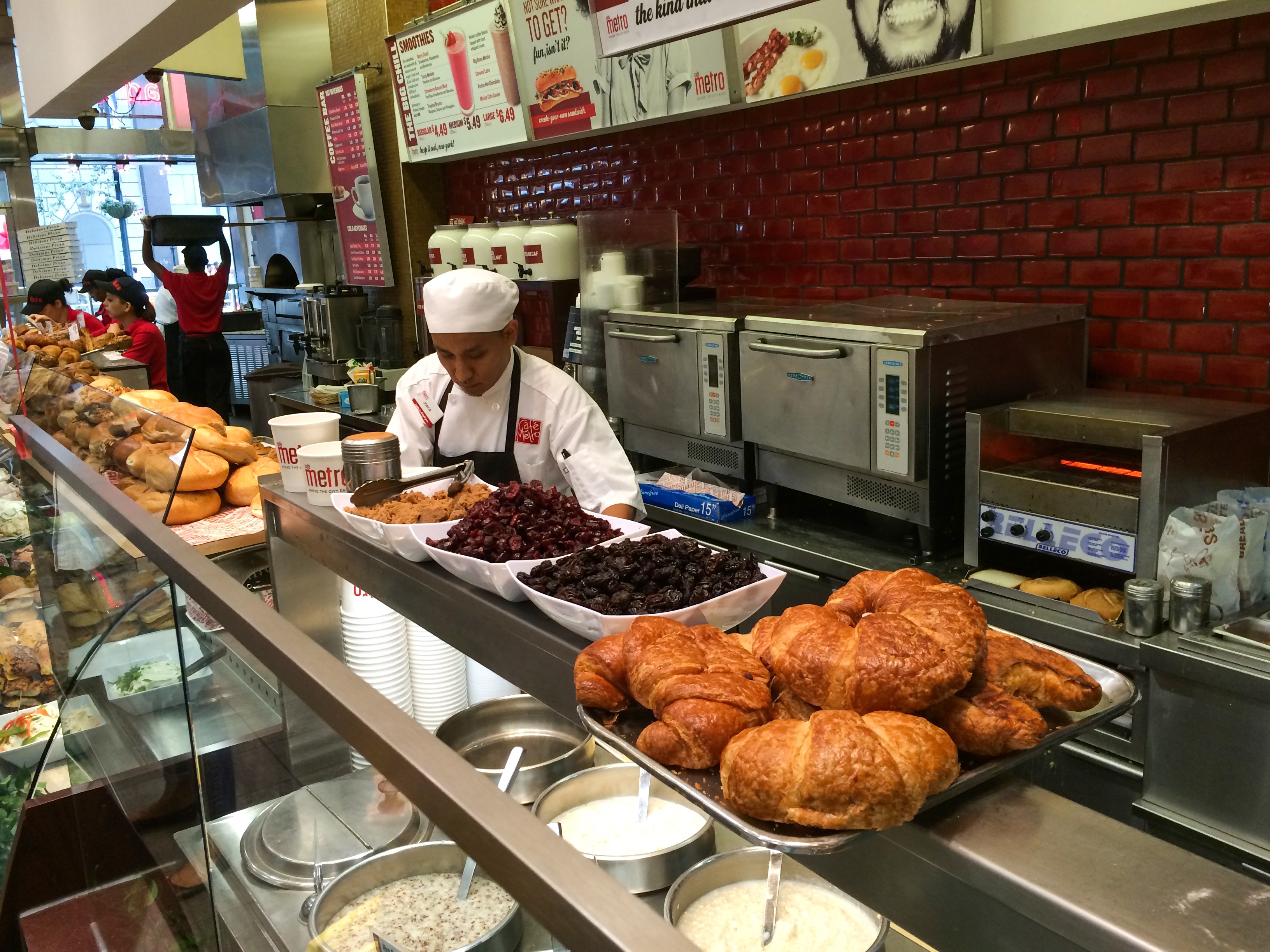 Panadería con variedad de productos