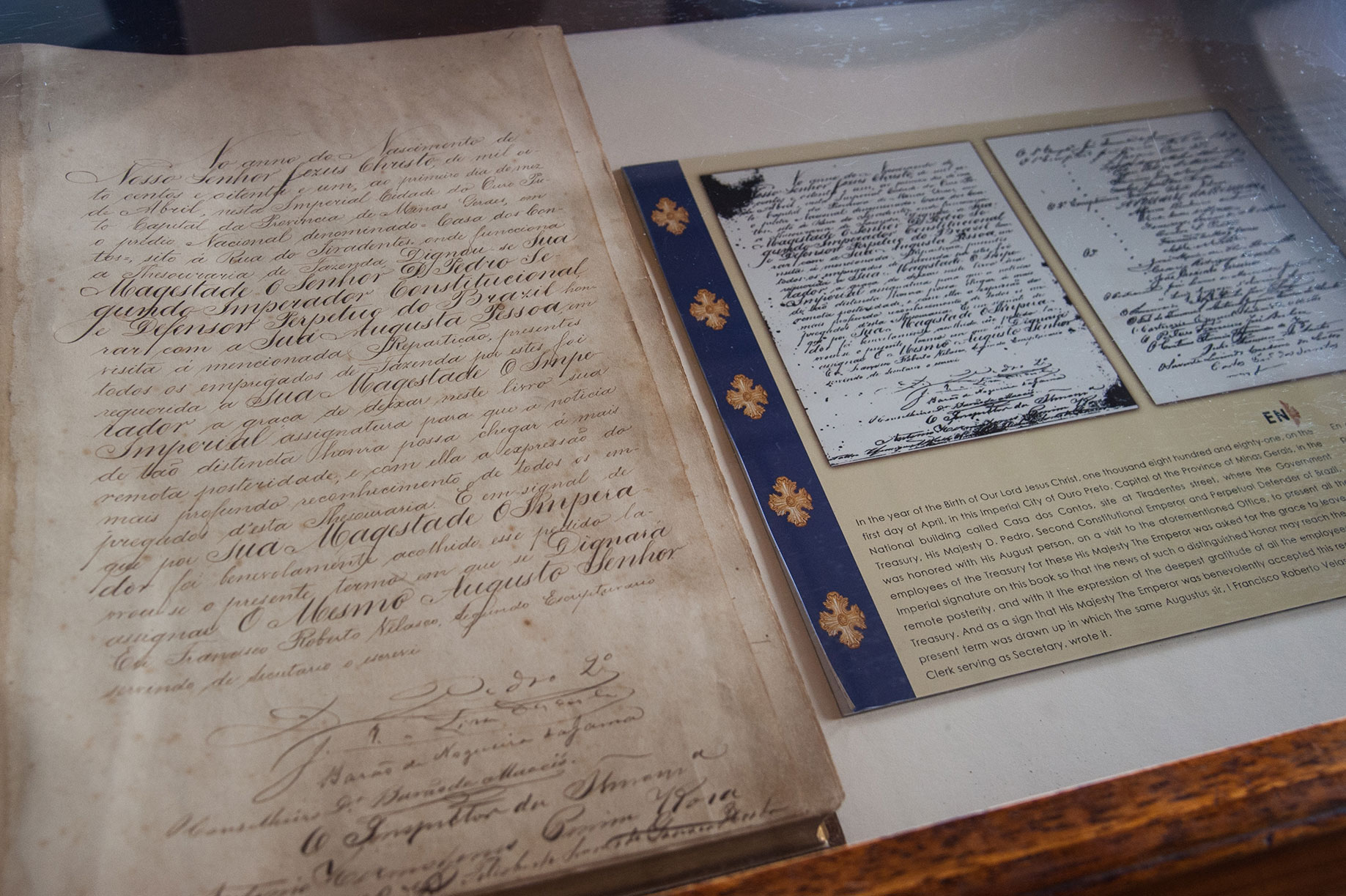 Documento histórico firmado por el emperador D. Pedro II de Brasil Documento histórico firmado por el emperador D. Pedro II de Brasil