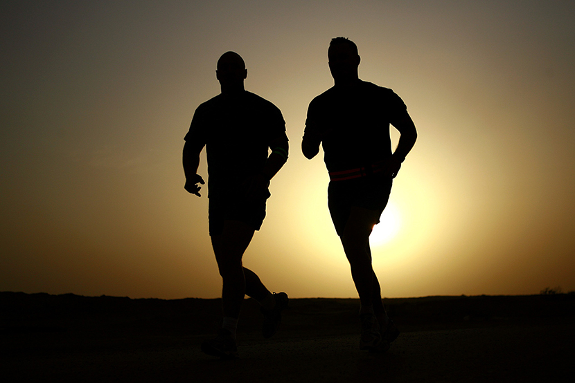 Personas corriendo